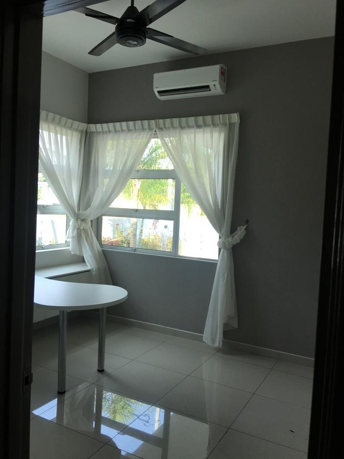 Homestay Clearwater Bay Lahat Mines Ipoh