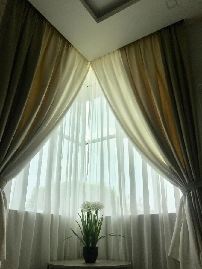Clearwater Bay Lahat Mines Homestay *